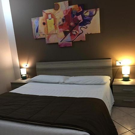 Apartament Ded 2 Only Sleep Bagno Privato Parma Zewnętrze zdjęcie